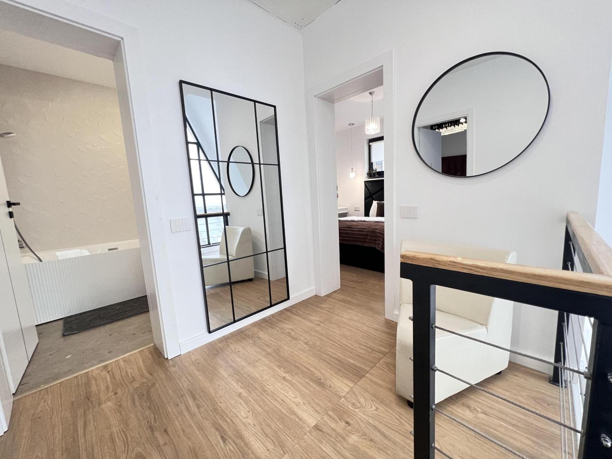 Apartment Agrey Frame